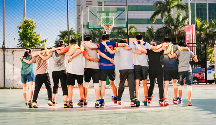 人在壹定发 伟大的历史跨越